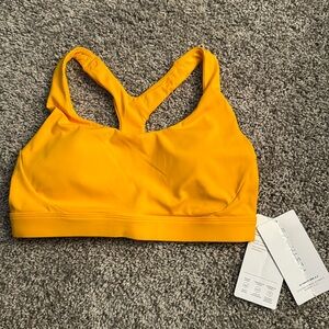 NWT Athleta  Ultimate  Bra Size Medium